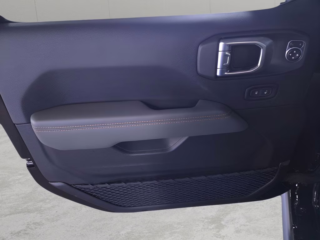 2026 Black Clearcoat Jeep Gladiator Mojave 4X4 Truck