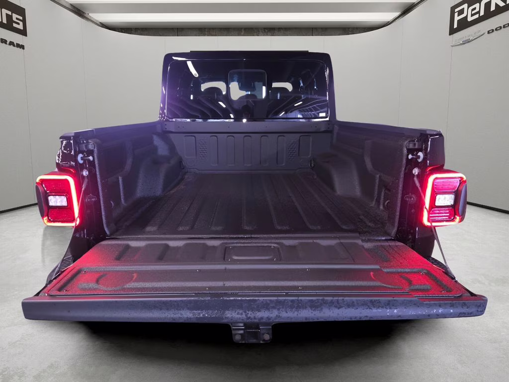 2026 Black Clearcoat Jeep Gladiator Mojave 4X4 Truck