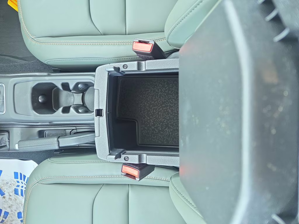 2026 Granite Crystal Metallic Clearcoat Jeep Gladiator Mojave 4X4 Truck