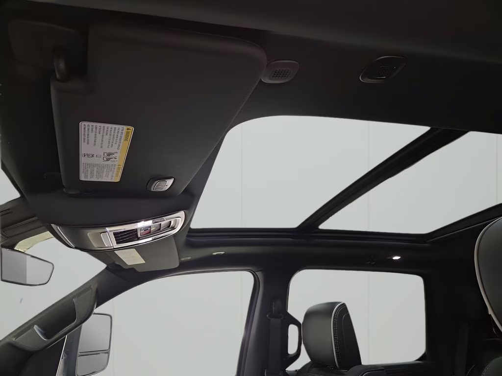 2026 Diamond Black Crystal Pearlcoat Ram 1500 Laramie 4X4 Truck