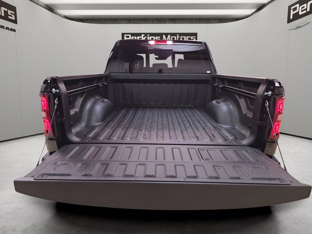 2026 Diamond Black Crystal Pearlcoat Ram 1500 Laramie 4X4 Truck