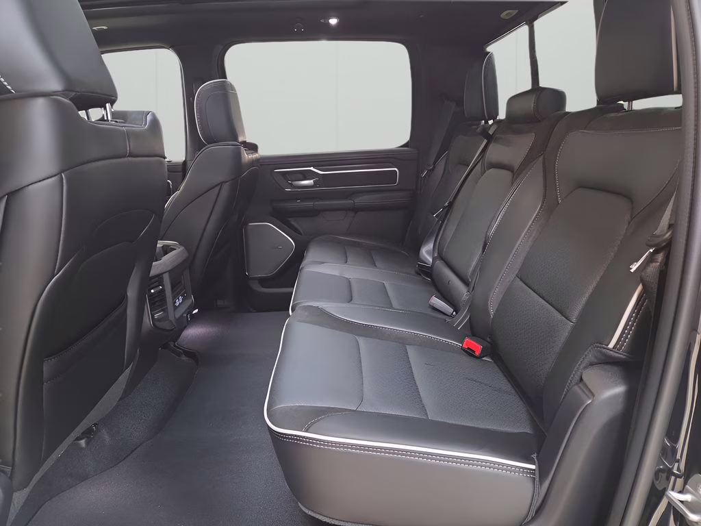 2026 Diamond Black Crystal Pearlcoat Ram 1500 Laramie 4X4 Truck