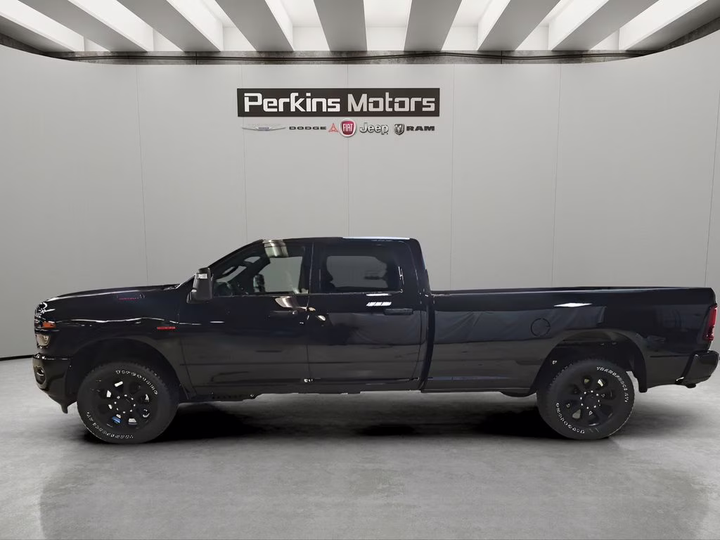 2026 Diamond Black Crystal Pearlcoat Ram 3500 Big Horn 4X4 Truck