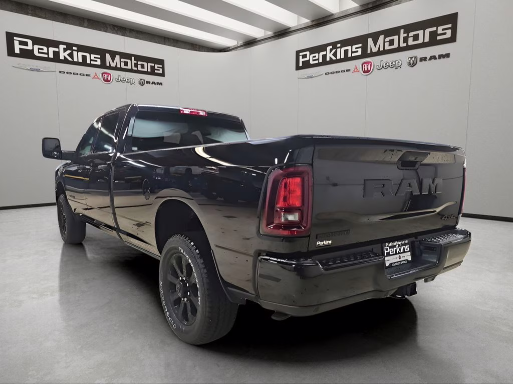 2026 Diamond Black Crystal Pearlcoat Ram 3500 Big Horn 4X4 Truck