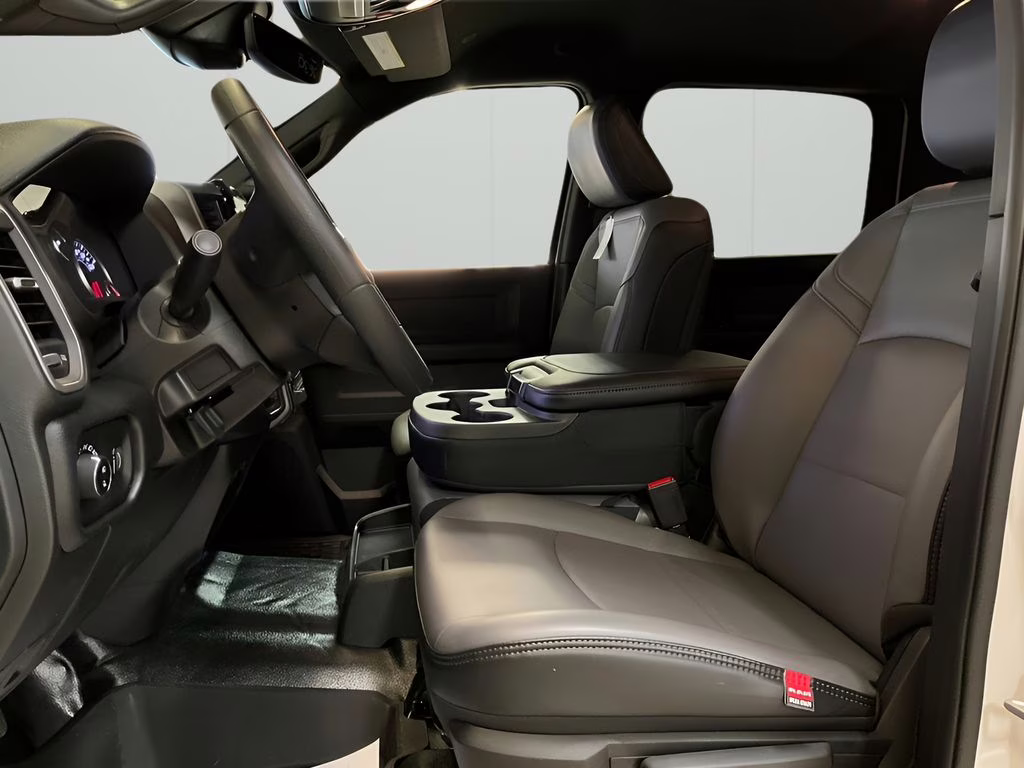 2026 Bright White Clearcoat Ram 2500 Tradesman 4X4 Truck