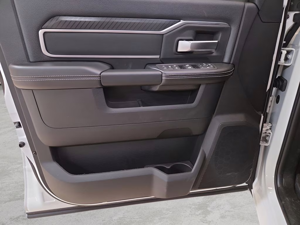 2026 Bright White Clearcoat Ram 2500 Big Horn 4X4 Truck