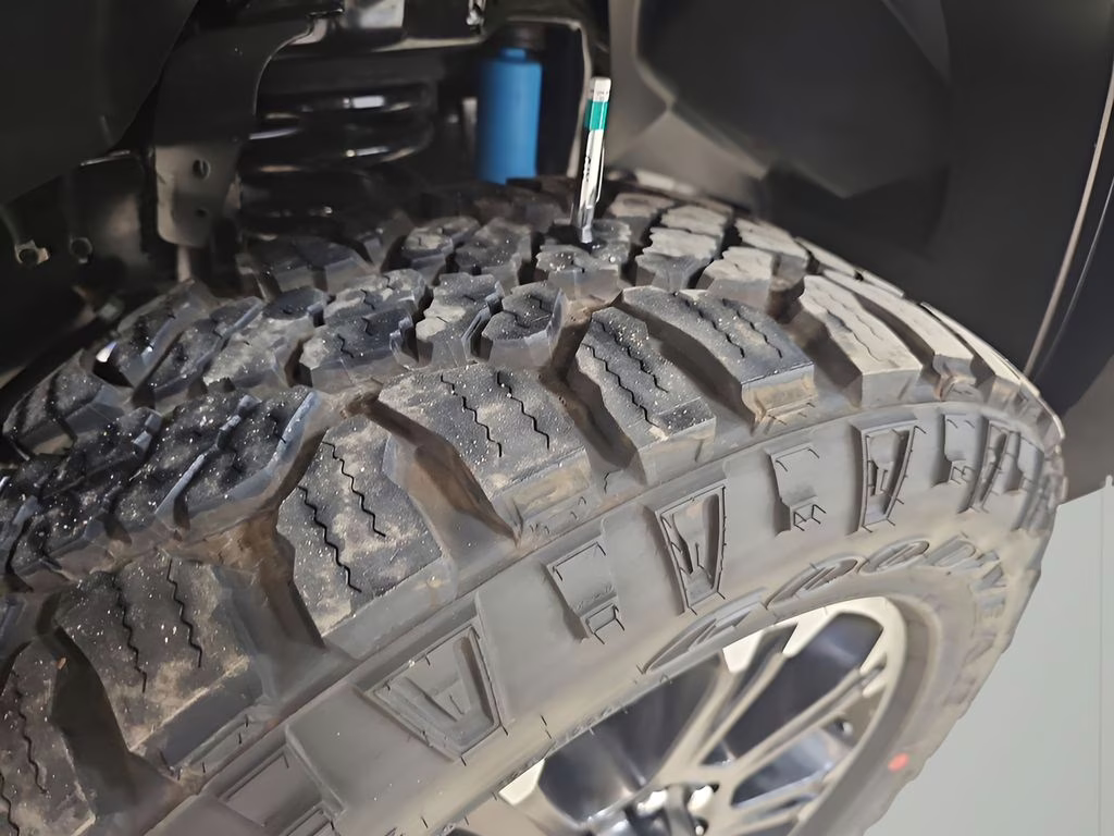 2026 Diamond Black Crystal Pearlcoat Ram 2500 Rebel 4X4 Truck