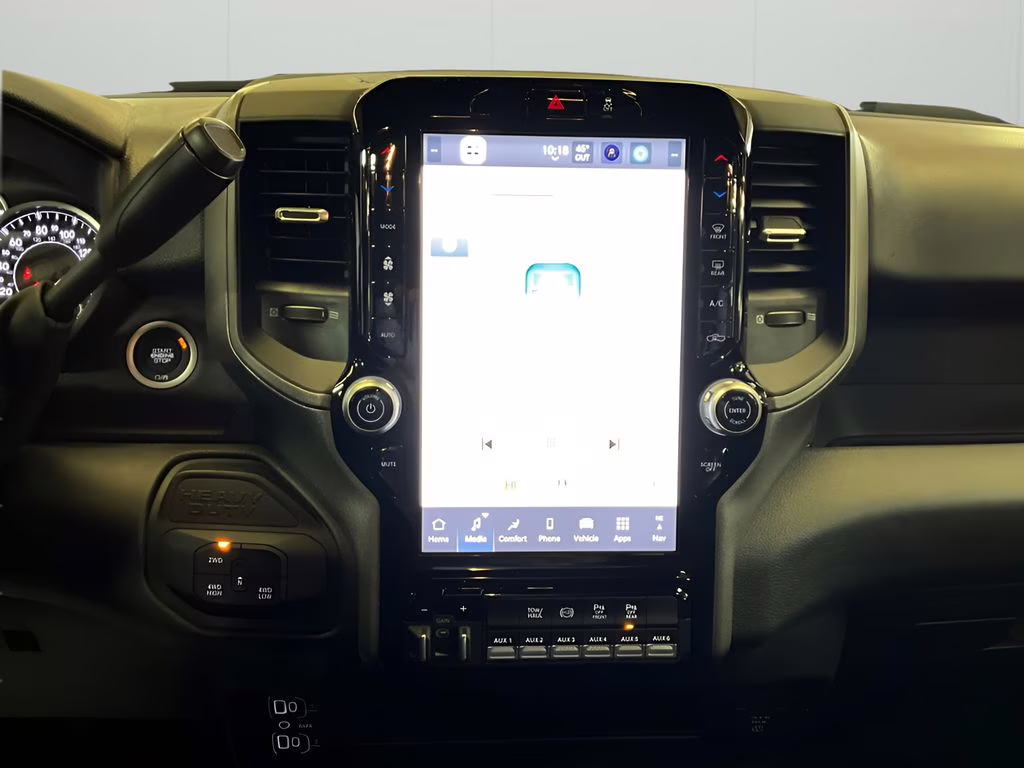 2026 Diamond Black Crystal Pearlcoat Ram 2500 Tradesman 4X4 Truck