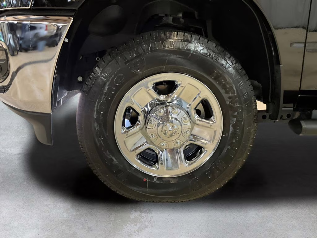 2026 Diamond Black Crystal Pearlcoat Ram 2500 Tradesman 4X4 Truck