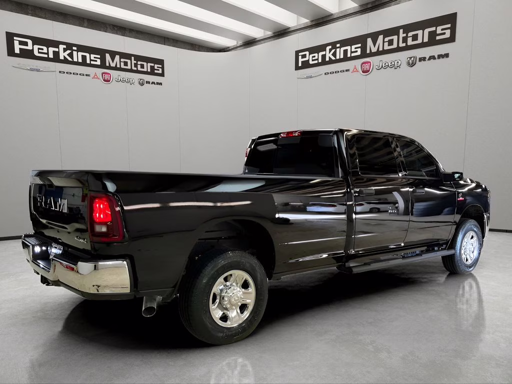 2026 Diamond Black Crystal Pearlcoat Ram 2500 Tradesman 4X4 Truck