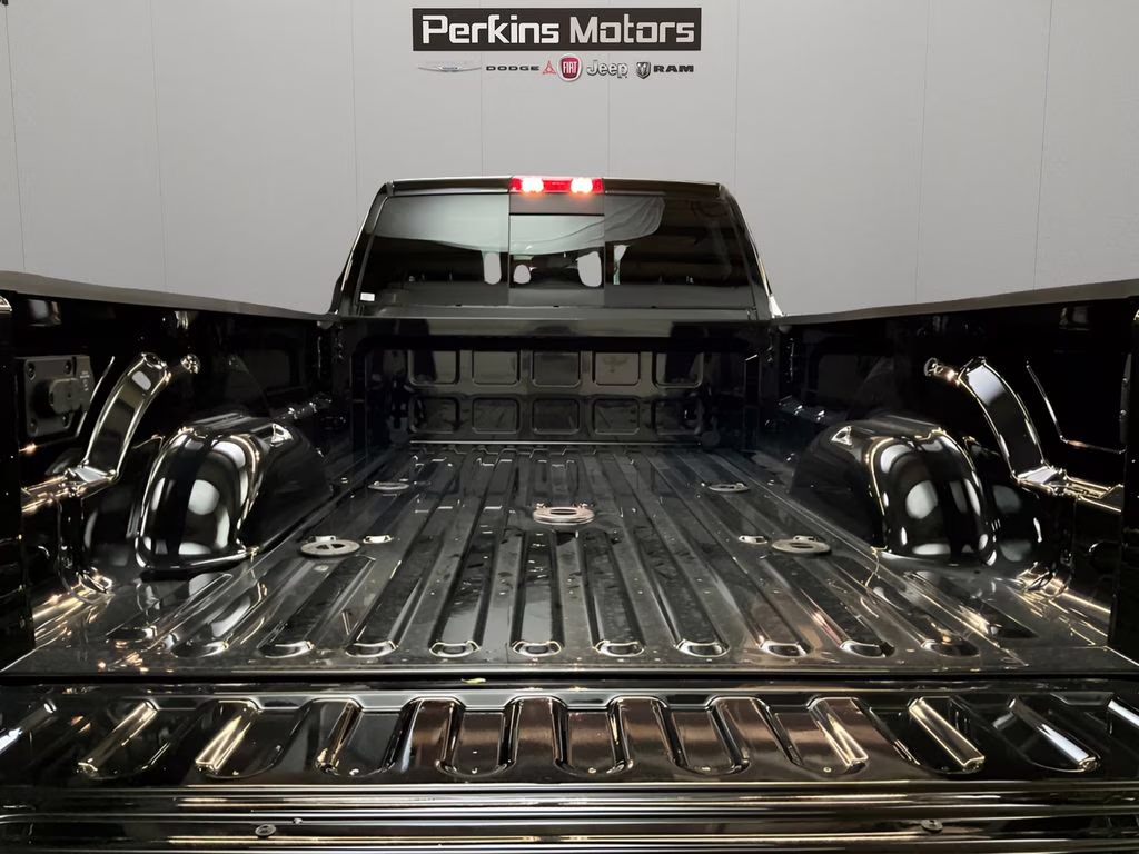 2026 Diamond Black Crystal Pearlcoat Ram 2500 Tradesman 4X4 Truck