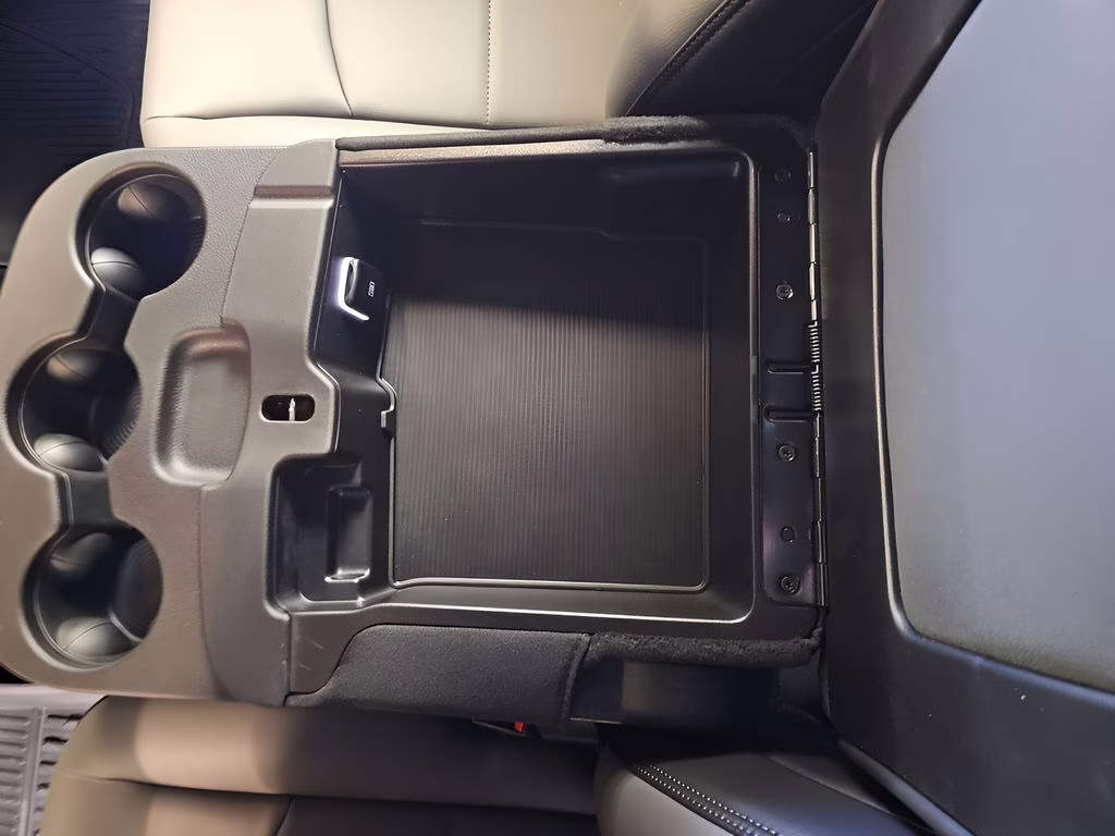 2026 Bright White Clearcoat Ram 2500 Tradesman 4X4 Truck