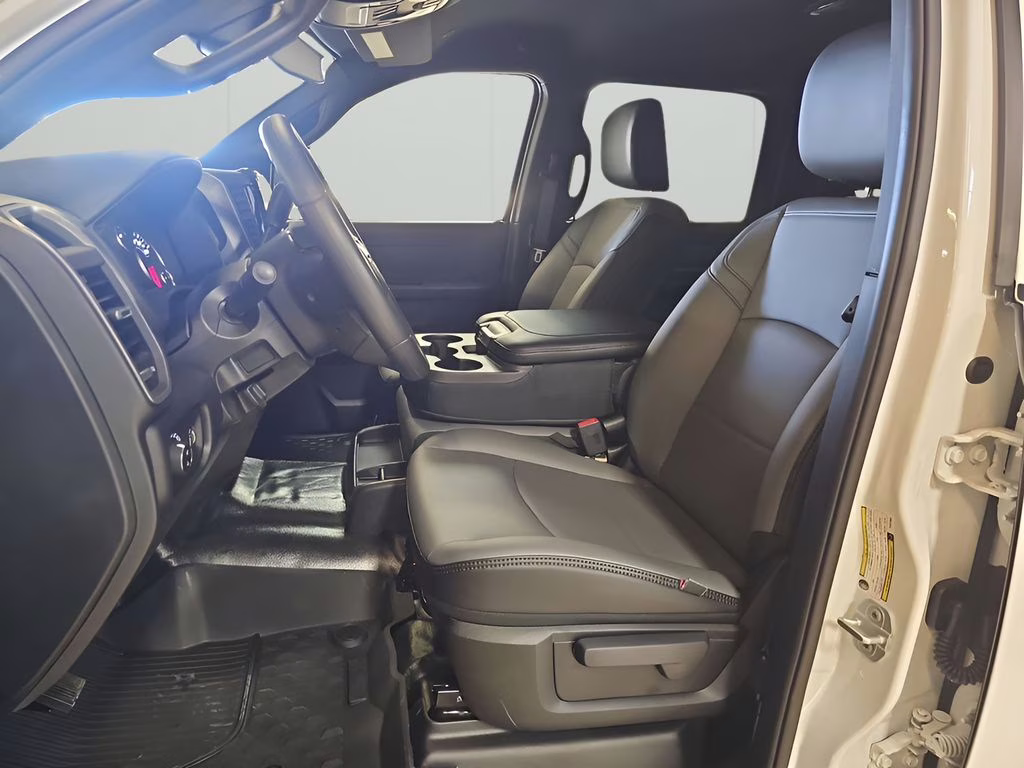 2026 Bright White Clearcoat Ram 2500 Tradesman 4X4 Truck