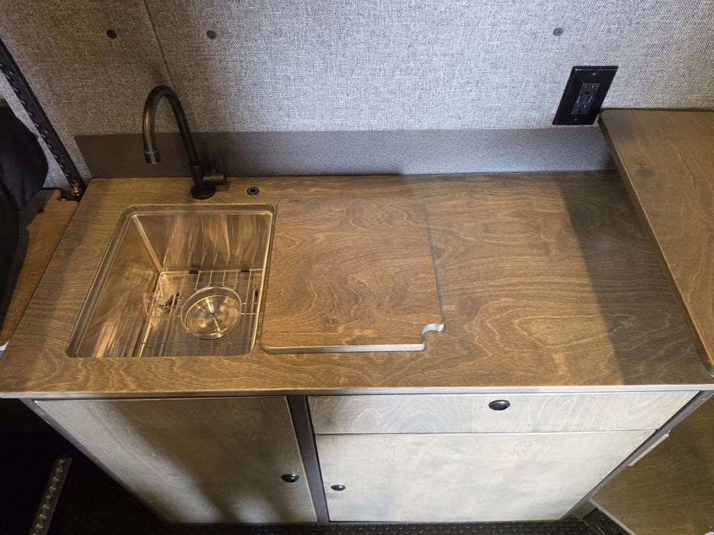 2025 Ceramic Gray Clearcoat Ram ProMaster 1500 High Roof FWD Van