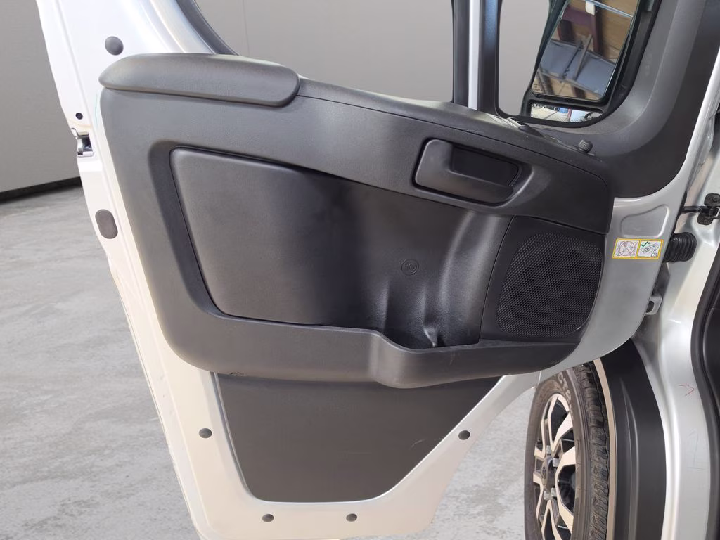 2025 Bright Silver Clearcoat Metallic Ram ProMaster 1500 High Roof FWD Van