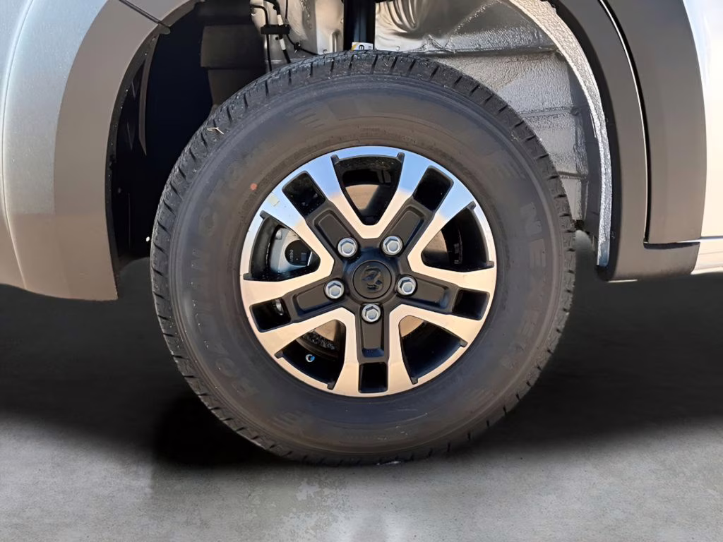 2025 Bright Silver Clearcoat Metallic Ram ProMaster 1500 High Roof FWD Van