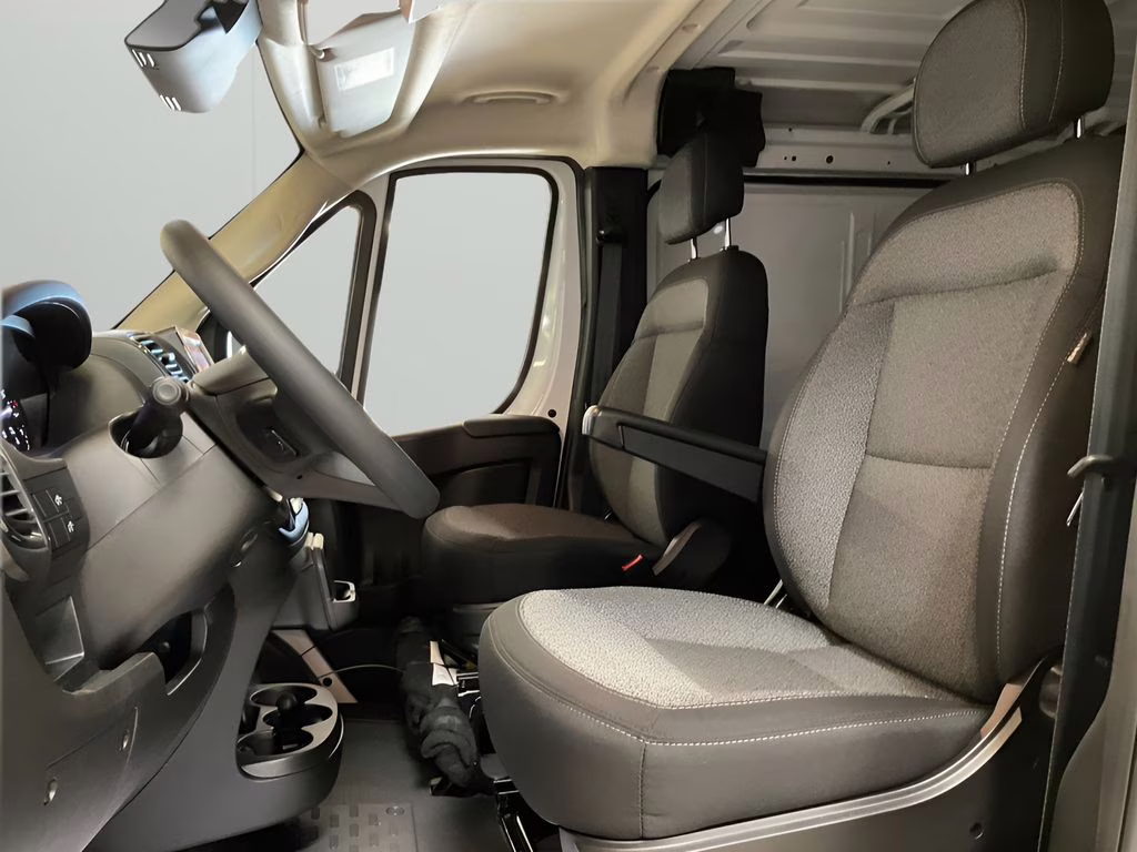 2026 Bright White Clearcoat Ram ProMaster 2500 Low Roof FWD Van