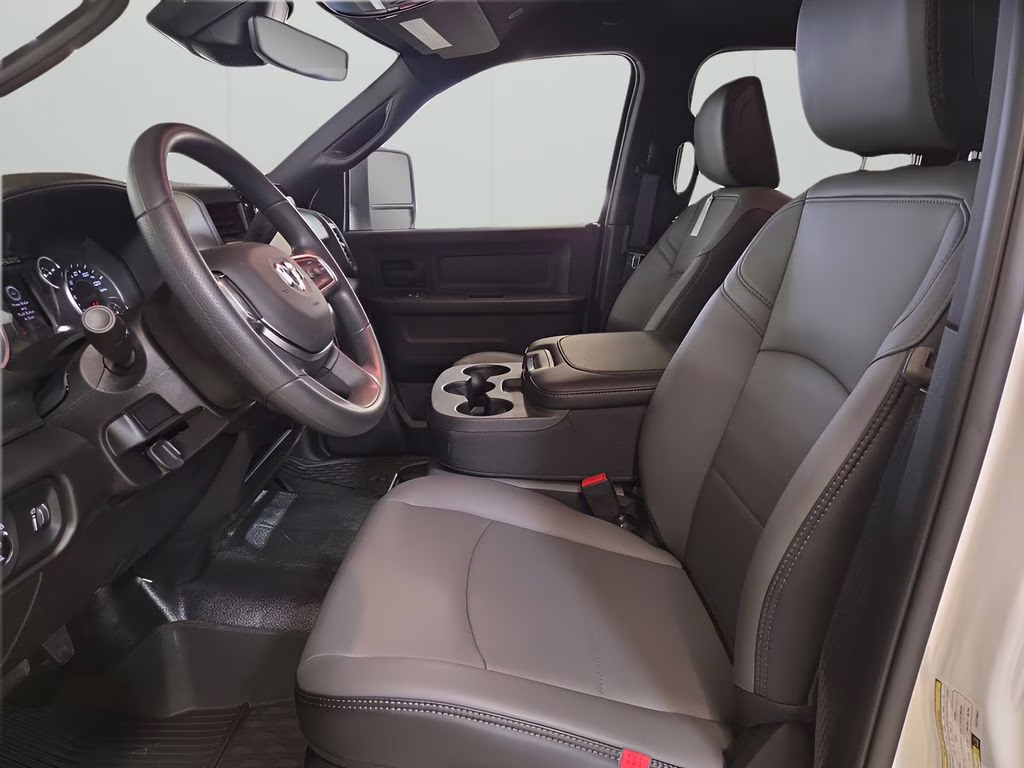 2026 Bright White Clearcoat Ram 2500 Tradesman 4X4 Truck