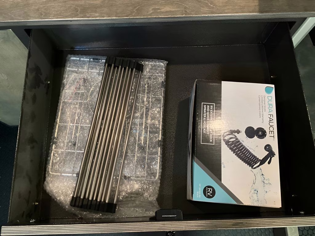 2025 Patriot Blue Pearlcoat Ram ProMaster 1500 High Roof FWD Van