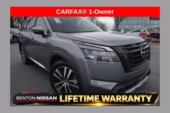 2025 Gun Metallic Nissan Pathfinder Platinum 4X4 SUV