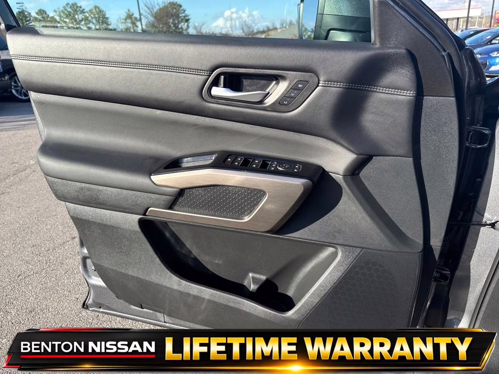 2025 Gun Metallic Nissan Pathfinder Platinum 4X4 SUV