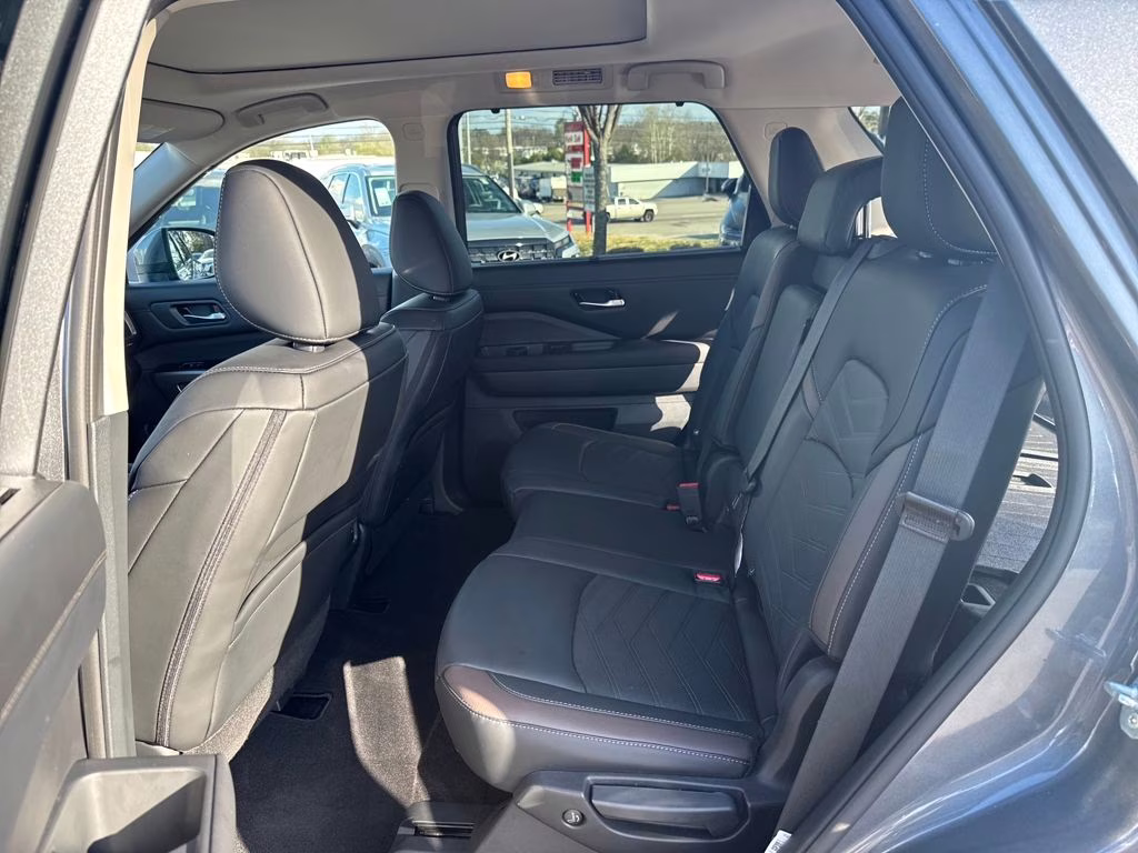 2025 Gun Metallic Nissan Pathfinder Platinum 4X4 SUV