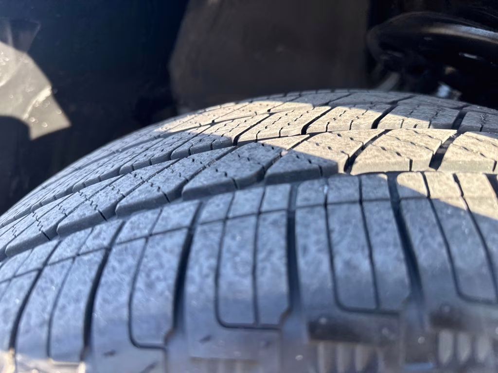 2025 Gun Metallic Nissan Pathfinder Platinum 4X4 SUV