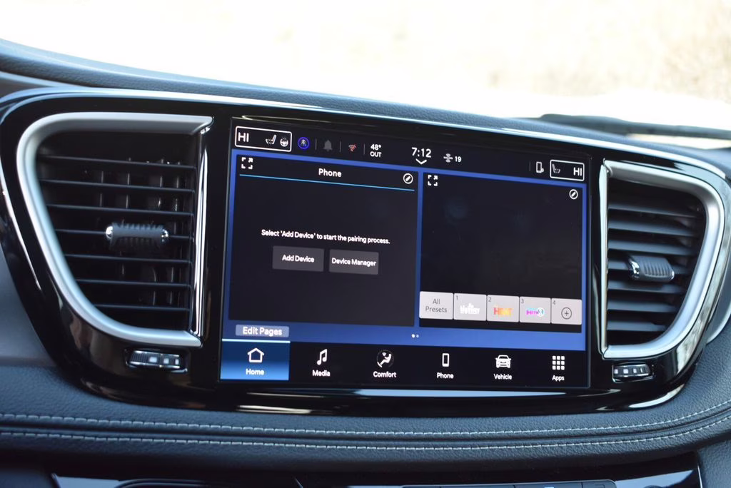 2026 Silver Mist Clearcoat Chrysler Pacifica Select AWD Van