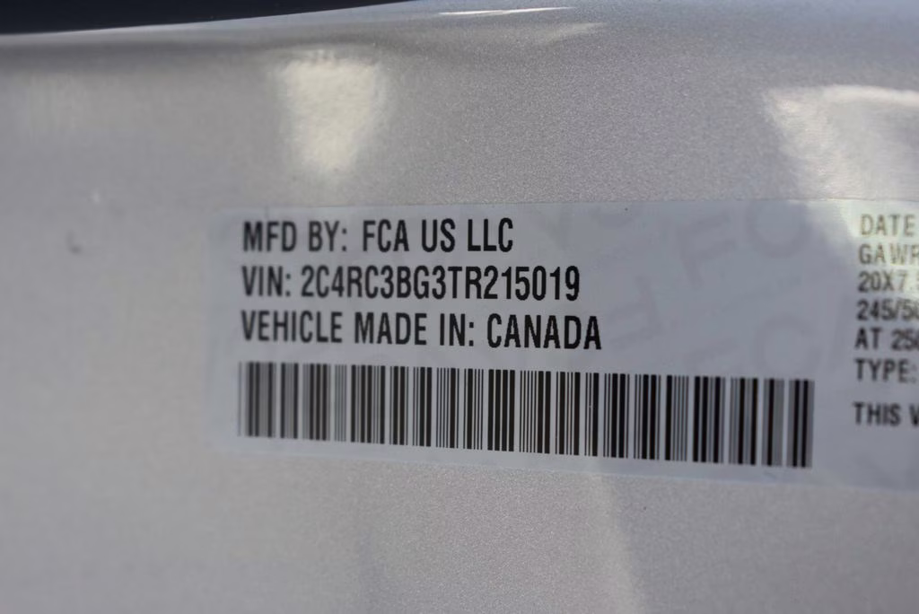 2026 Silver Mist Clearcoat Chrysler Pacifica Select AWD Van