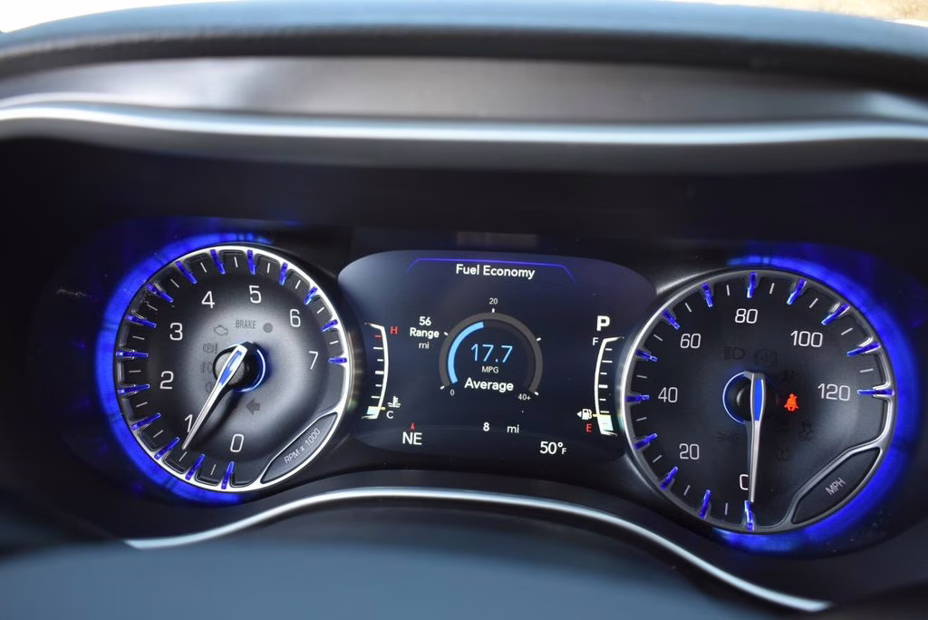 2026 Diamond Black Crystal Pearlcoat Chrysler Pacifica Select AWD Van