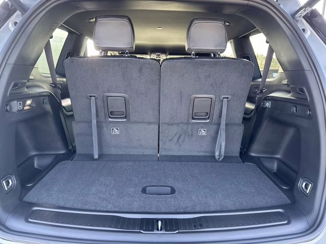 2025 Silver Zynith Jeep Grand Cherokee L Limited RWD SUV