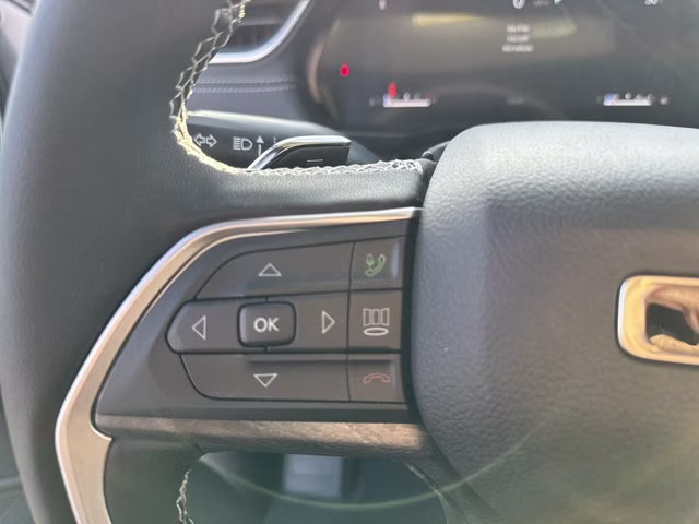 2025 Silver Zynith Jeep Grand Cherokee L Limited RWD SUV