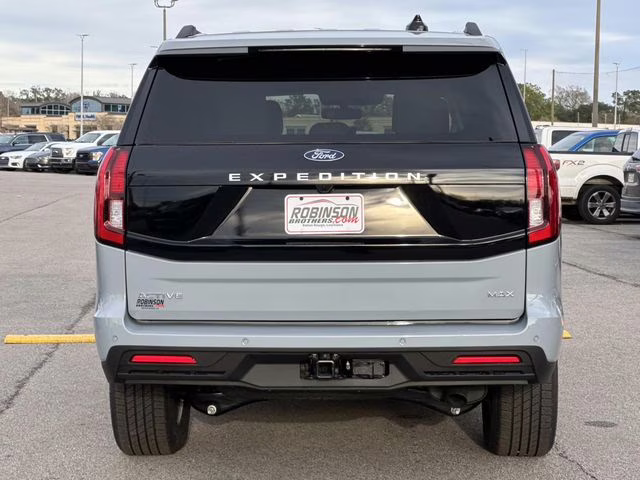 2026 Gray Metallic Ford Expedition Max Active RWD SUV