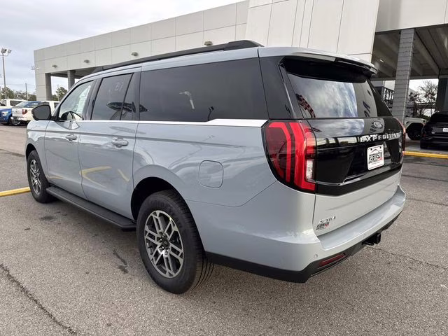 2026 Gray Metallic Ford Expedition Max Active RWD SUV