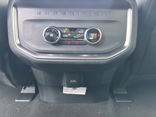 2025 Oxford White Ford Expedition Platinum 4X4 SUV