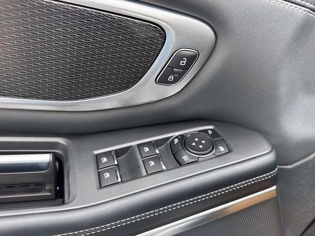 2025 Oxford White Ford Expedition Platinum 4X4 SUV