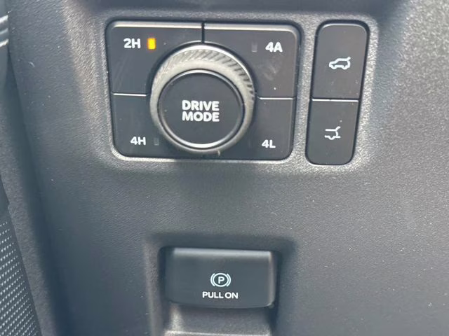 2025 Oxford White Ford Expedition Platinum 4X4 SUV