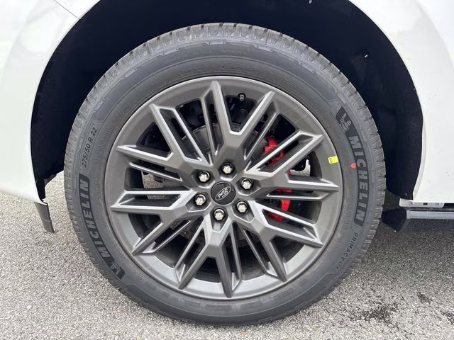 2025 Oxford White Ford Expedition Platinum 4X4 SUV