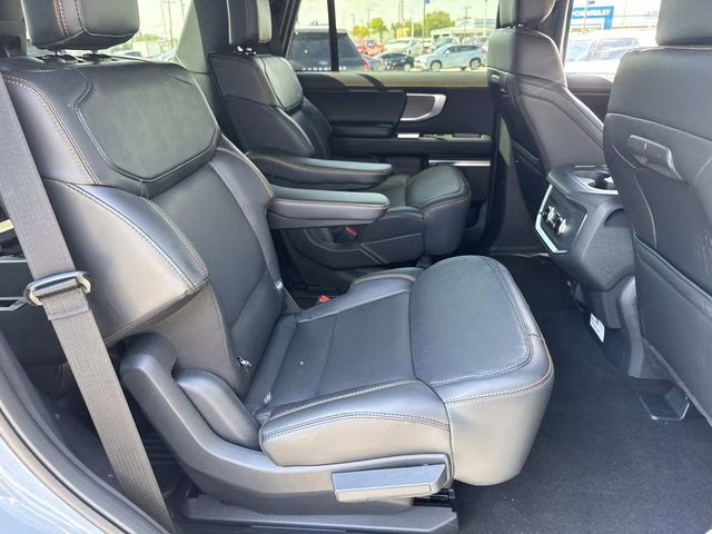 2025 Gray Metallic Ford Expedition Tremor 4X4 SUV