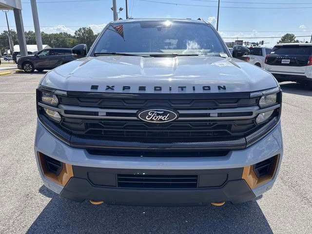 2025 Gray Metallic Ford Expedition Tremor 4X4 SUV