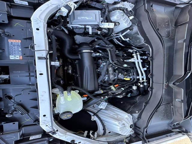 2026 White Metallic Ford Explorer Active RWD SUV