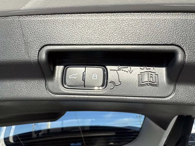 2026 White Metallic Ford Explorer Active RWD SUV