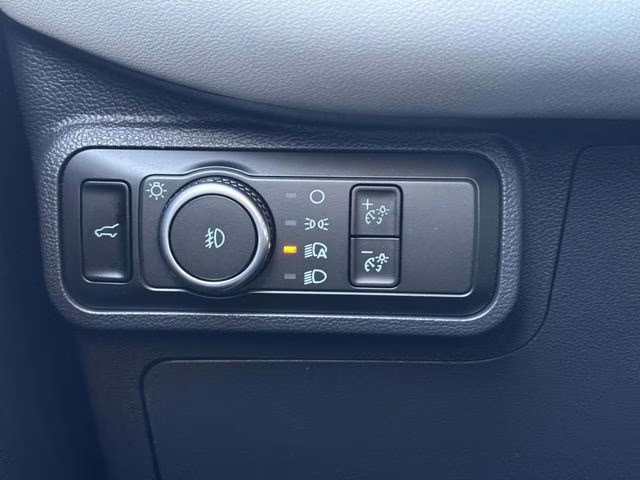 2026 White Metallic Ford Explorer Active RWD SUV