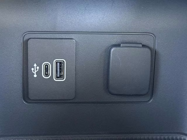 2026 White Metallic Ford Explorer Active RWD SUV