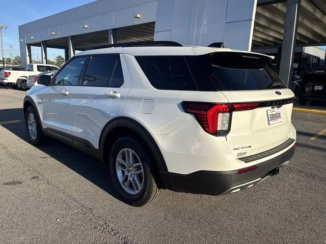 2026 White Metallic Ford Explorer Active RWD SUV