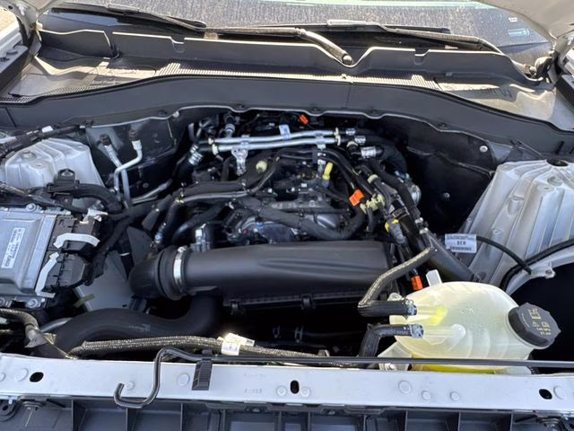 2026 White Metallic Ford Explorer Active RWD SUV