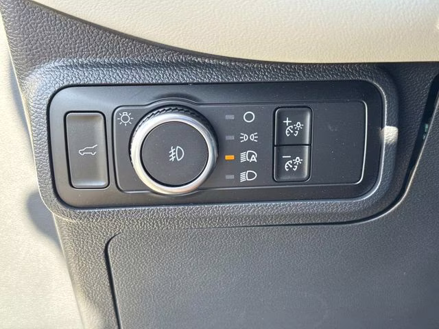 2026 White Metallic Ford Explorer Active RWD SUV