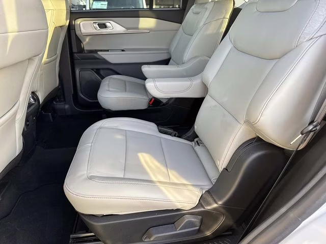 2026 White Metallic Ford Explorer Active RWD SUV