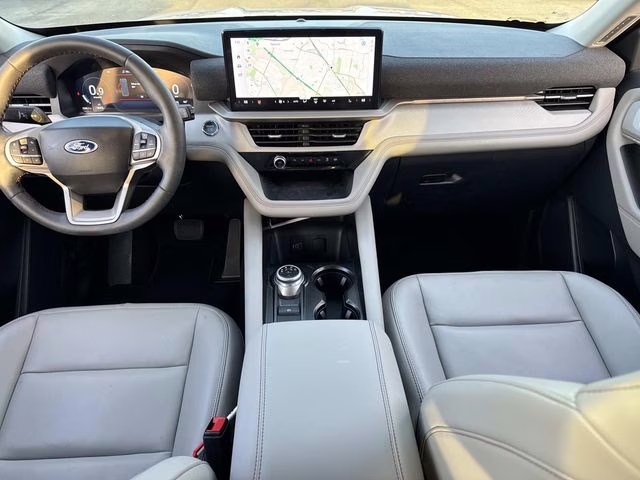 2026 White Metallic Ford Explorer Active RWD SUV