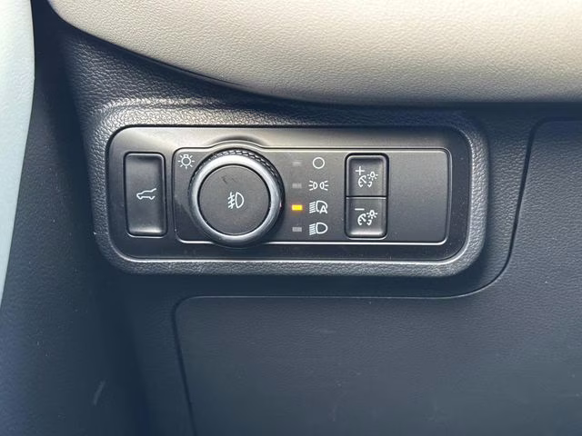 2026 White Metallic Ford Explorer Active RWD SUV